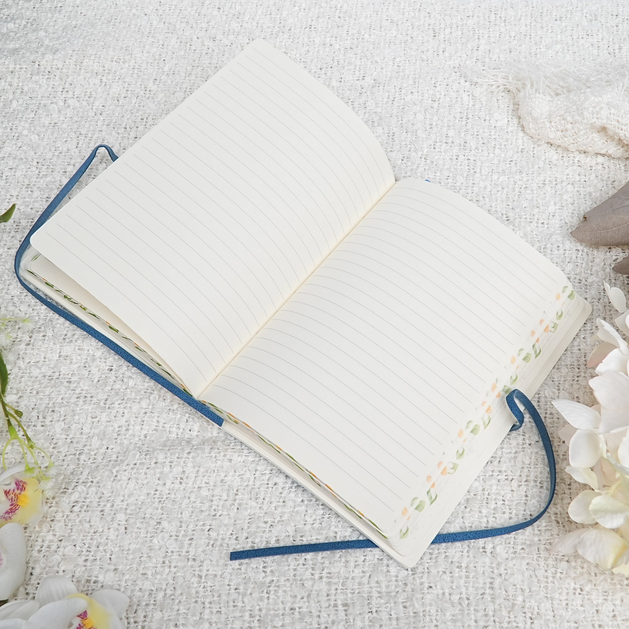 Botanical Leather Notebook Journal – Blue Daisy with Printed Edges